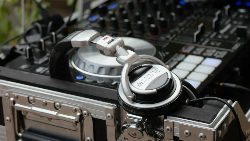 DJ na wesele w Poznaniu — cena, wodzirej i oprawa muzyczna