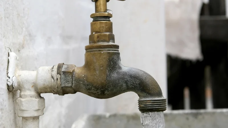 Zabezpieczenia hydrauliczne w instalacjach wodnych – przegląd rozwiązań